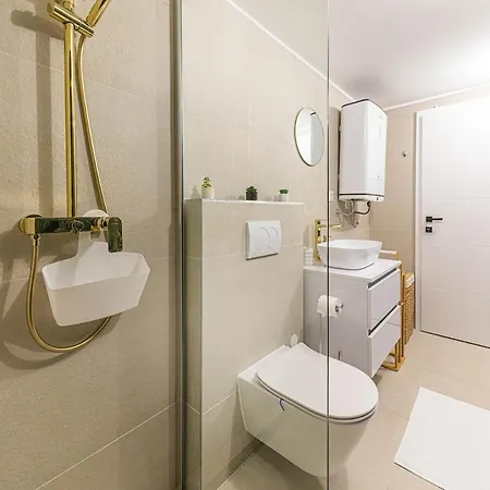 Apartman Lux 19 *
