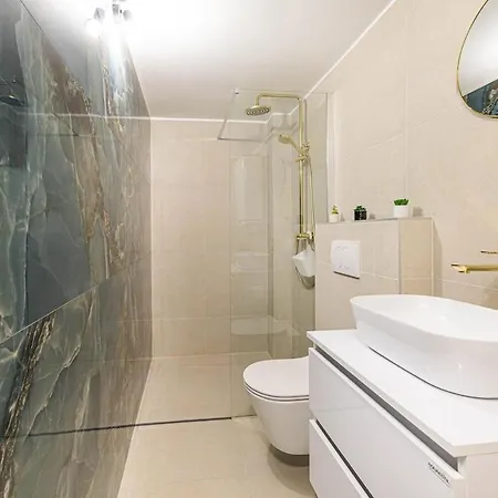 Lux 19 * 스플리트