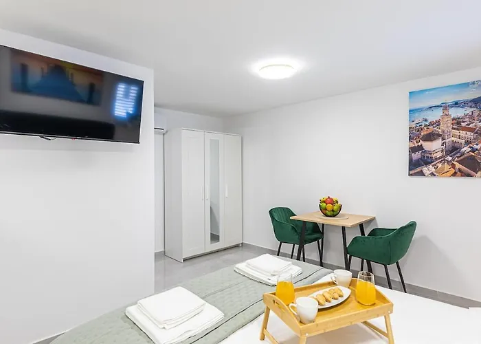 Lux 19 Apartamento *